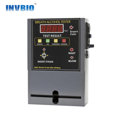 Tester a gettoni dell'alcool del Breathalyzer del luogo pubblico di Antivari con l'allarme